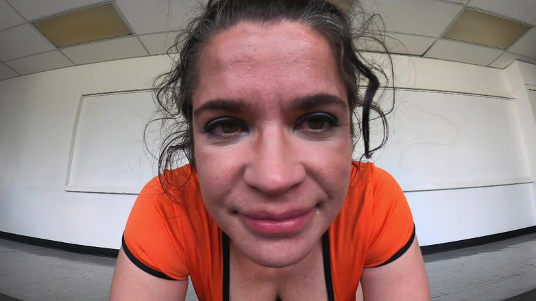 Sammi Starfish: Prison break blowjob