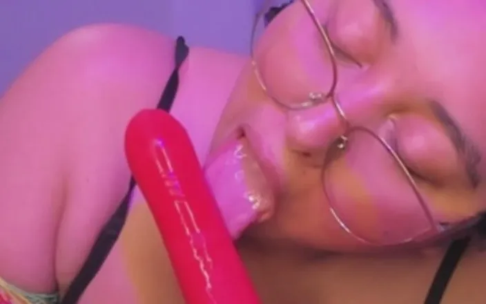 soysofiarodrigu: Oil in My Tits