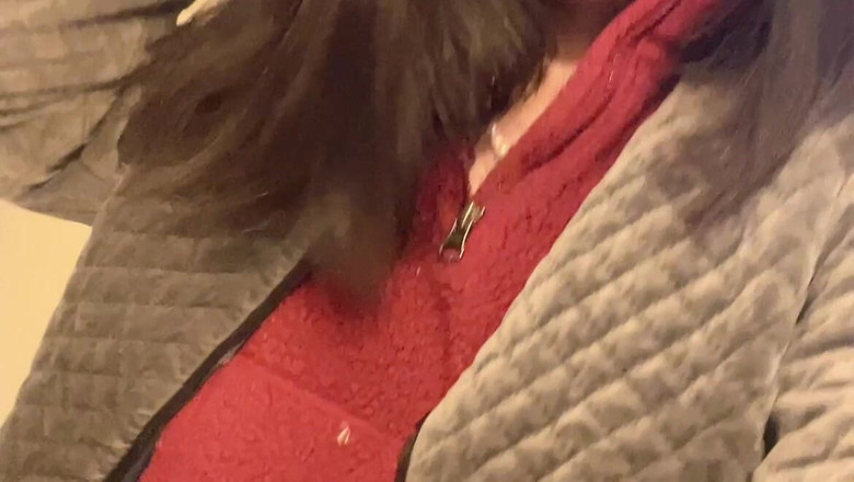 sweethanajapanese: おしっこ動画 おんこがトイレに水を漏らす