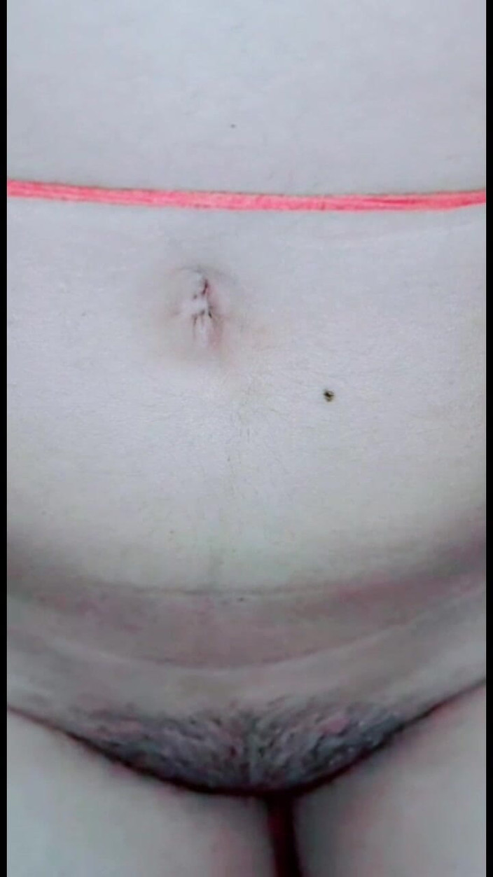 TricolorMusic3: Mi masturbo, ti ricordi che c'è nessuno a casa, sono...