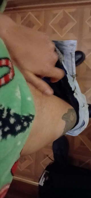 Lesbian-candys: Мы рискованно дрочим в университетском коридоре