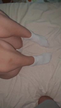 I Jumped up and Fell Out of Bed! the Girl Farted on the First Date.