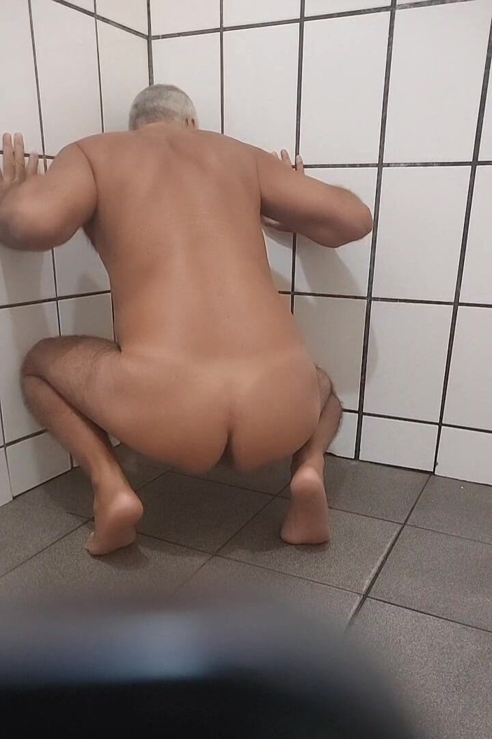 Ladysilvas: Ladysilva v koupelně nahá chce ošukat její sexy zadek