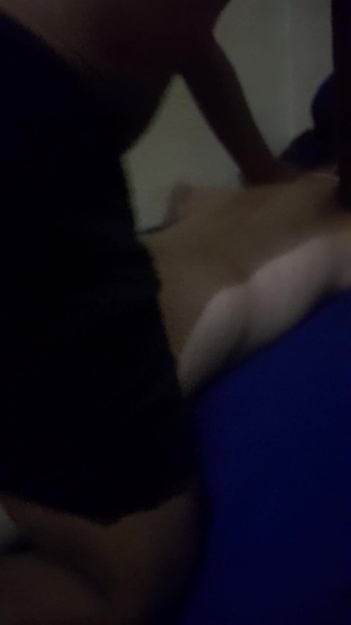 Angelina Pop: Metti un piccolo cazzo nella figa di un bellissimo fidanzato