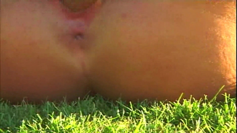 Sex Karma: English slut knows how to give everything in fucking outdoors