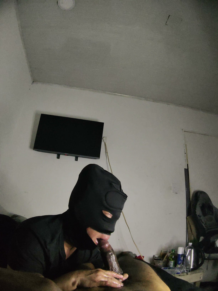 Cum-lobian dickdrainers: Throat Champ Black Mask 4