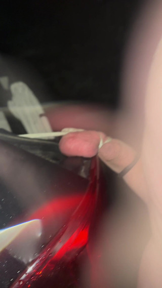 No limit cbt slave: Eier mit der Heckklappe eines Autos zermalmen