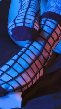 Kaki Cantik Remaja Melancap Dengan Dildo Tanduk Unicorn