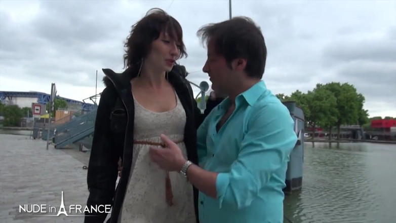 Nude in France: Casting en la calle de una guapa morena sodomizada