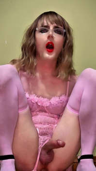 Chloe Cox - สวยในสีชมพู