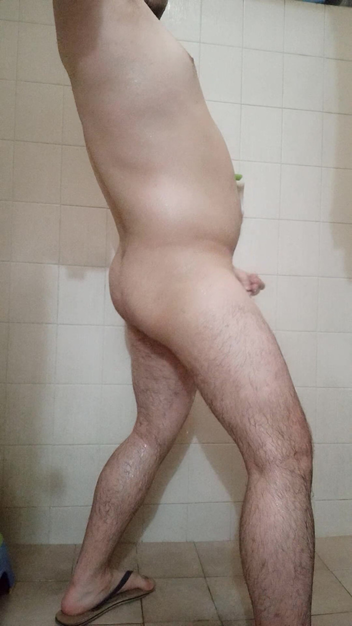 Himbo_Fox: Duşta Popo ve Uyluk İbadeti