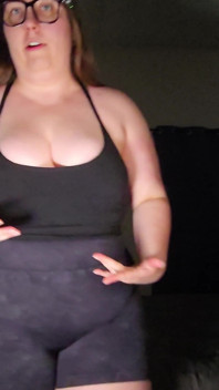 Sports Bra Try-on, Ujian Melantun buah dada, mengusik Twerk bogel