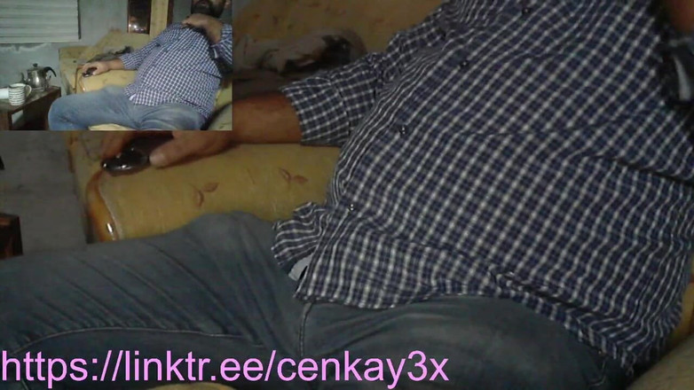 Masculer Turkish bear: Straight Man Cums on Air