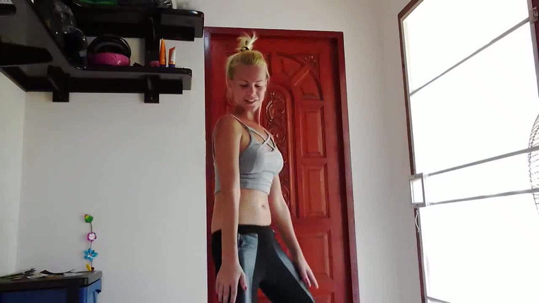 MissAnja_FH: Потный танец и мастурбация Xtreme