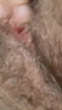 Masturbation de Munha Chatte poilue