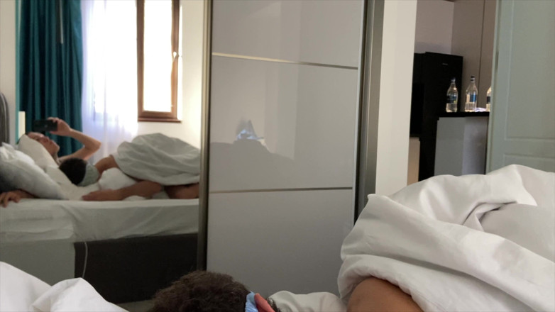 Harry_Jen: Morning Wood - je joue avec son trou puis il me...