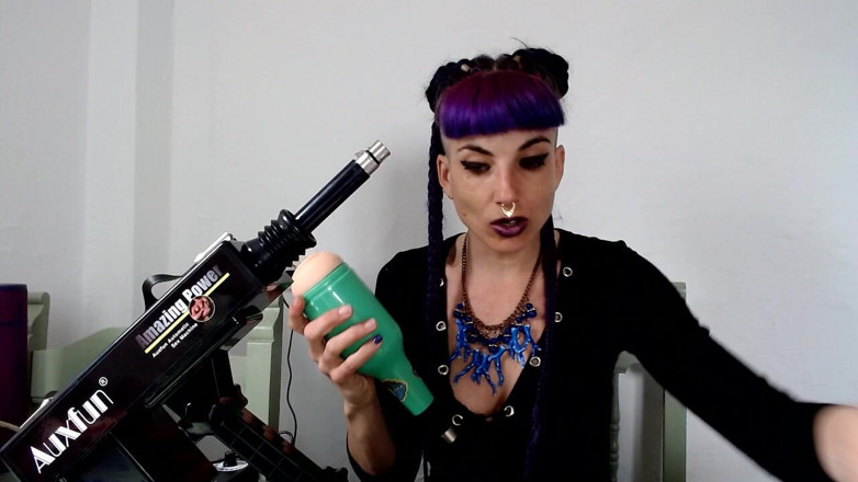 Goddess Maya: Tester New Fuck Machine