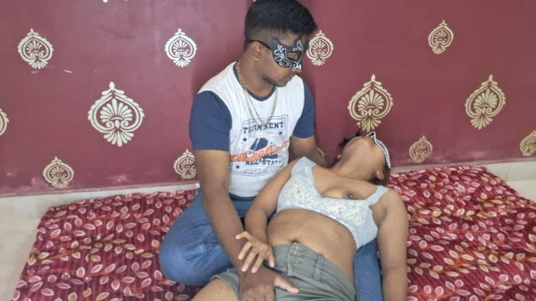 Sweetsex2001: Indian Amateur Couple Girl in Bra Shorts Mask Boyfriend
