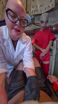 Nymphs berpinta - Doktor Gigi pelik - bahagian 1