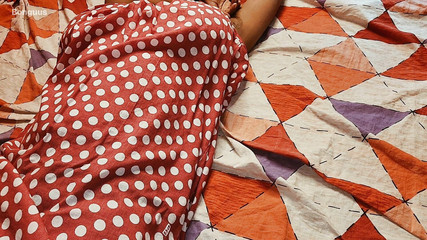 Riya Bonguus: Sexy bhabhi byla ošukaná jejím devarem, když manžel není doma...