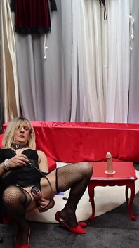 Sissy Dee Tries Anal Pump