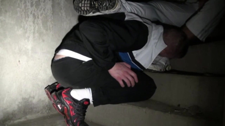 Sneaker gay: 펨시 핑거링
