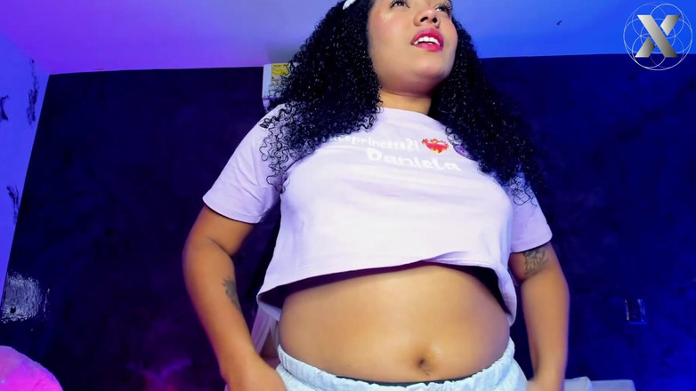 Lesbian Friends: बिल्ली blowjob जब तक खुशी के साथ कराह नहीं रहा है