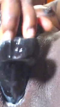 Mengongkek pepek saya dengan orgasme berkrim dildo 12