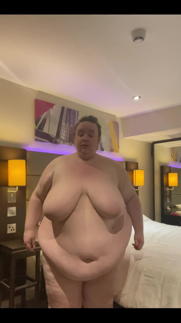 ivygoldpremium: Ssbbw tóc nâu