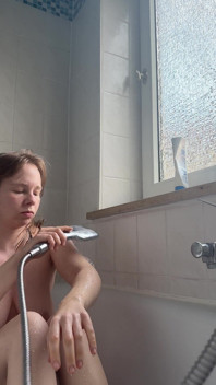 In Die Wanne Gepinkelt
