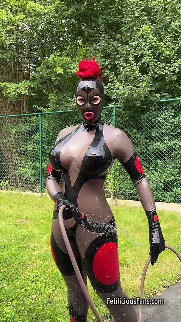 Miss_Fetilicious: Жаркий летний день