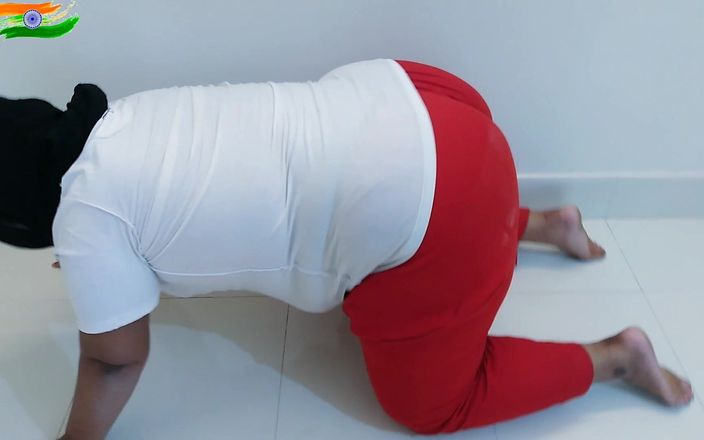 Aria Mia: インドネシアのイスラム教徒のセクシーな女性がファックのために家に連れて帰られました
