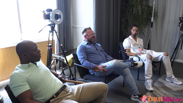 CreamPiled: Zrzka MILF Sophia Připravena na 2 BBC