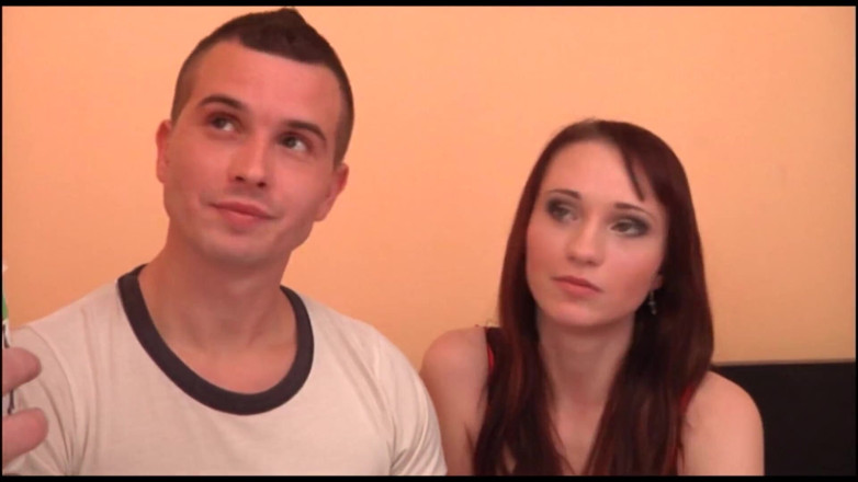 German amateur - 100% German hardcore videos: Ładna brunetka zostaje uderzona w casting przed swoim chłopakiem