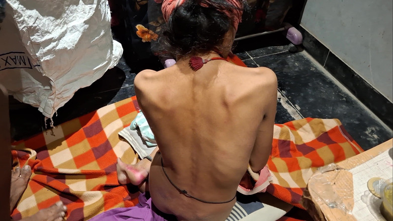 Madhya Sangeeta: Sexo sin pausa en los muebles de mi casa, qué...