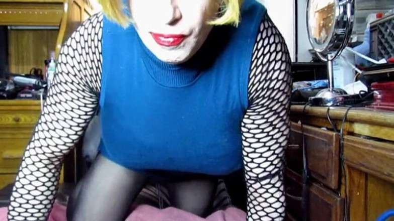 Ass destruction of a hetero sissy slut: Curvă sexy își întinde curul 2