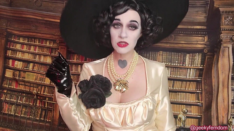 Geeky Femdom: Lady Dimitrescu weltweit WICHsanleitung