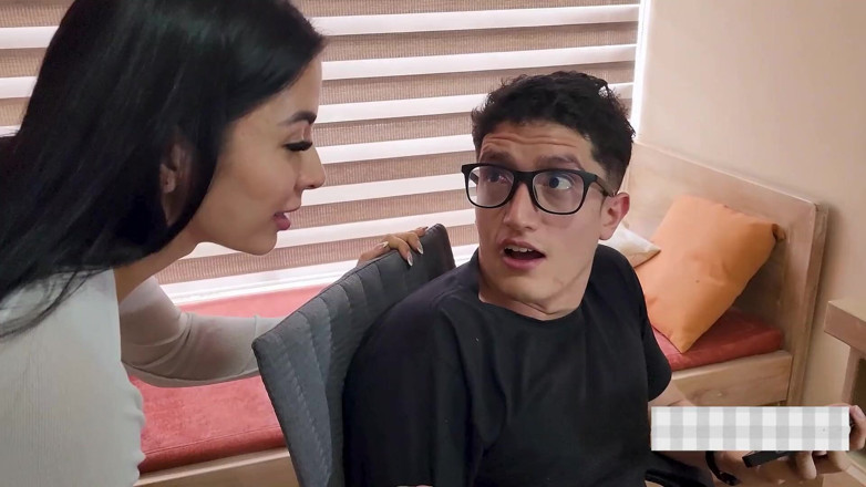 Pipe Boy: Stepmother Fantasy Big Cock Nerd Fuck Huge Big Ass Latina...