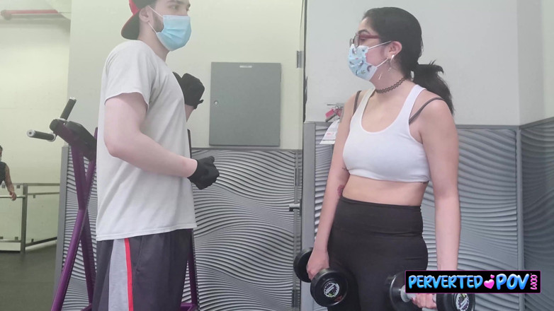 Perverted POV: Onlyfans model gets content from guy at gym