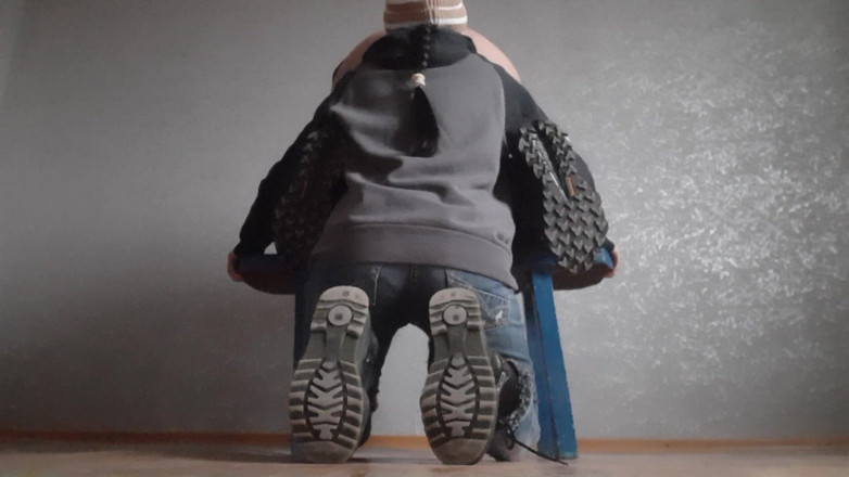 Lesbian-illusion: Preparo a mi novia para el sexo anal