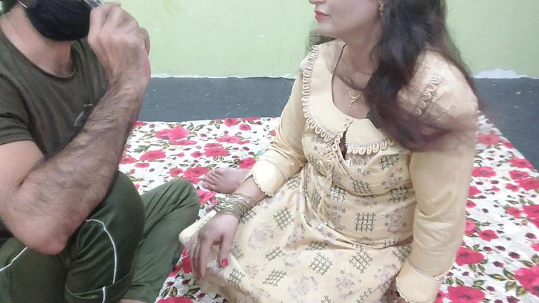 Gullnazkhan: After a Long Time, I Met My Indian Desi Girlfriend....