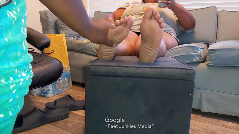 Foot Patrol: Liz kencan fetish kaki pertama kali teman kencan