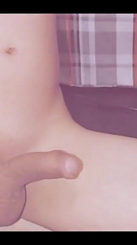 거대한 배의 불룩한!