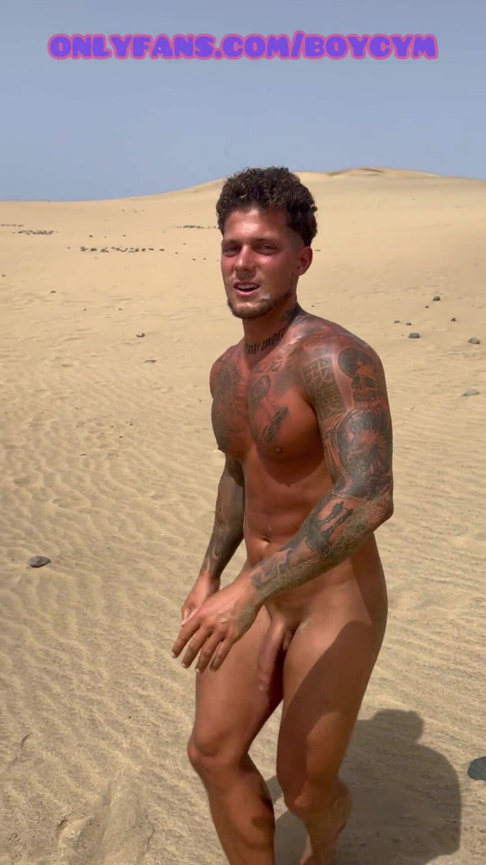 BoyGym: 我在巡航区很饥渴，并在我自己的嘴里射精