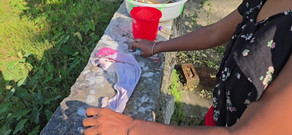 SafeRosebush8: Badeporno-video mit meiner ehefrau, weißem bh, rosa höschen