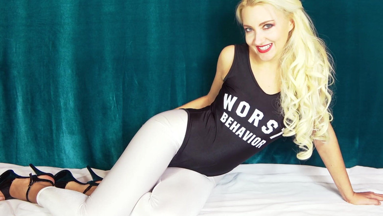 Helena Moeller: Spandex pants JOI fetish from fit blonde