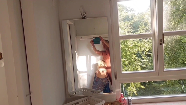 Selena701: Selena Menikmati Salah Satu Permainan Seks Hariannya