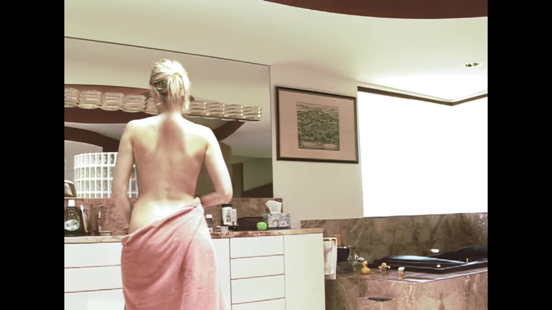 Pornobello: フェイス・デルカという名のホットな熟女