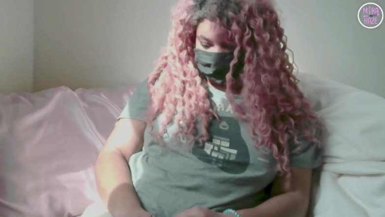 Mika Haze: Wearing mask and ignoring you