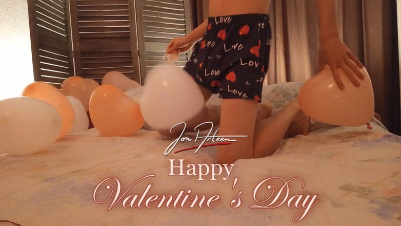 Jon Arteen: สุขสันต์วันวาเลนไทน์! Jon Arteen อมควยด้วยลูกโป่ง One Pops เกย์หนุ่มร่างใหญ่เล่นและเต้น Sfw